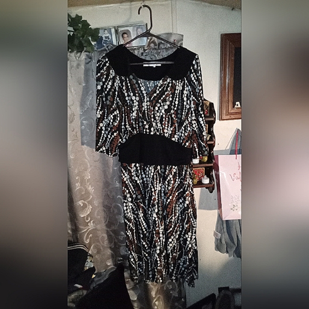 Elegant Black and White Patterned Dress